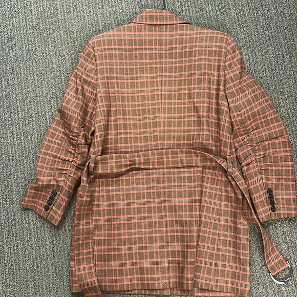 Blazer. Rust black and red fine plaid. With matching belt. - Picture 6 of 6